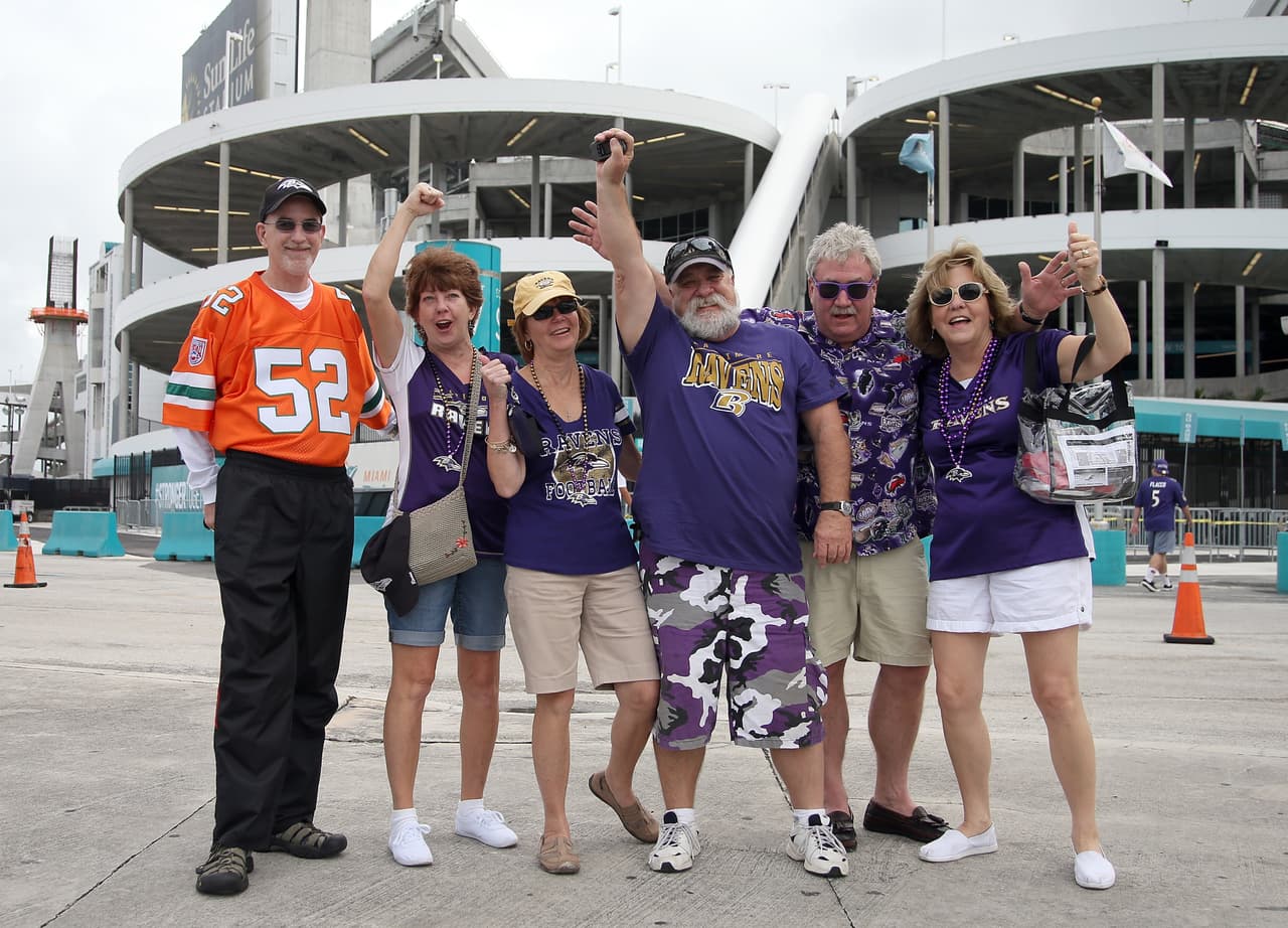 Ya en la Semana 13 de la NFL y los fans siempre presentes. ¡Checa lo mejor de ellos!