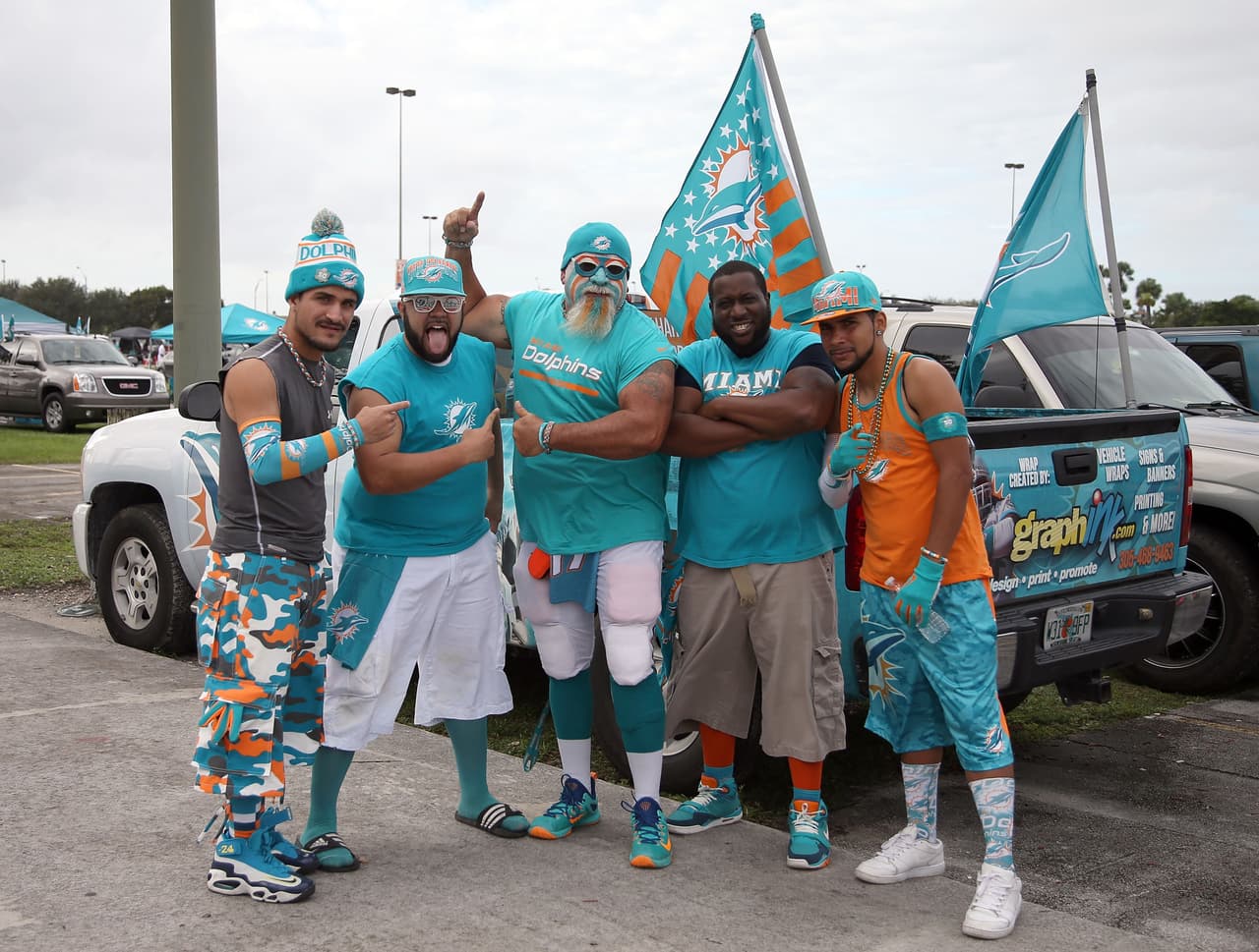 Ya en la Semana 13 de la NFL y los fans siempre presentes. ¡Checa lo mejor de ellos!