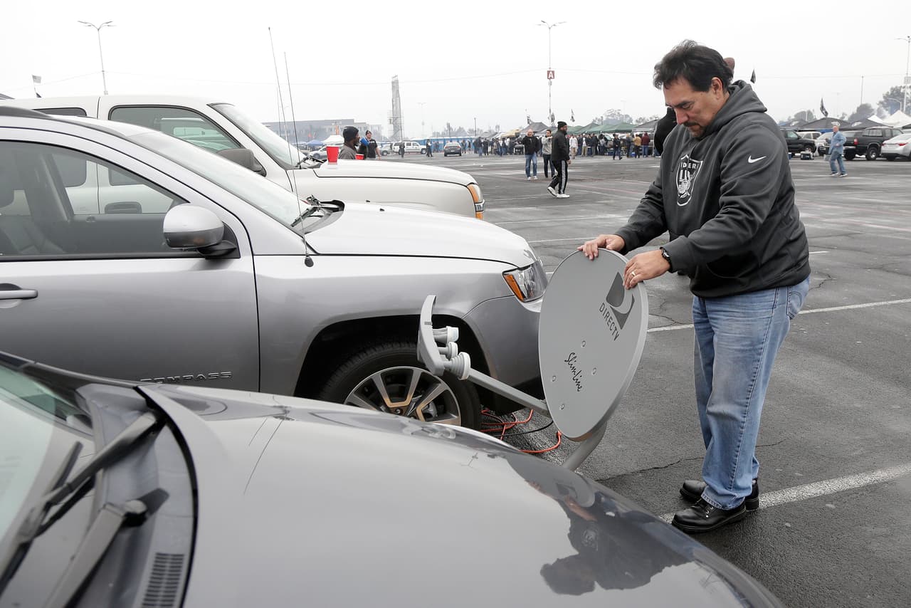 Ya en la Semana 13 de la NFL y los fans siempre presentes. ¡Checa lo mejor de ellos!