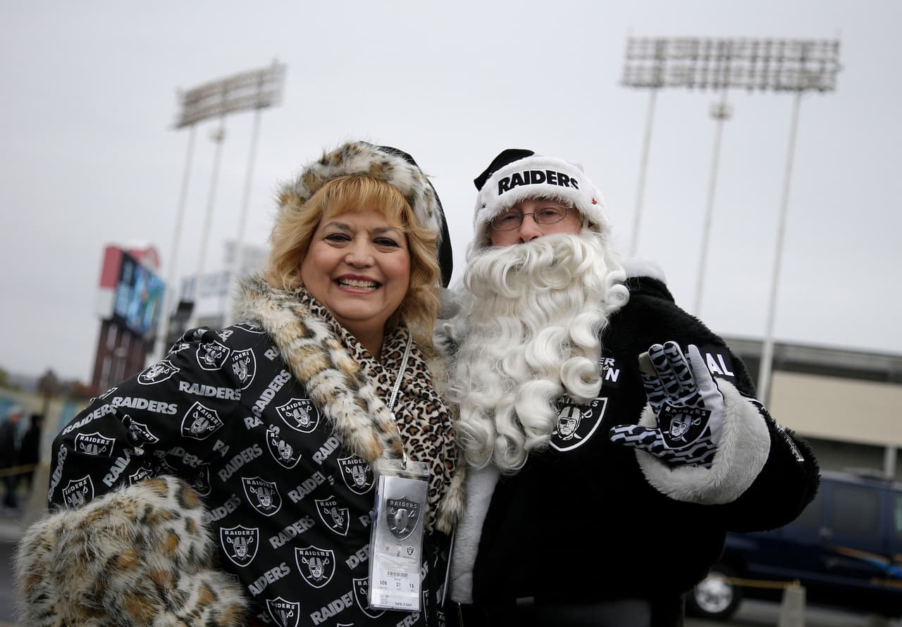 Ya en la Semana 13 de la NFL y los fans siempre presentes. ¡Checa lo mejor de ellos!
