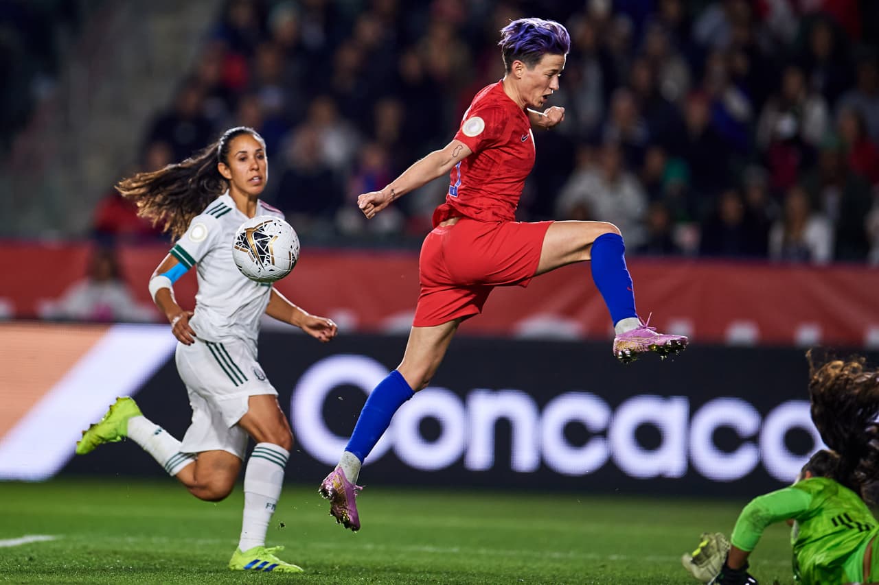 Con goles de Christen Press, Rose Lavelle y doblete de Samantha Mewis, Estados Unidos golea y elimina a México.