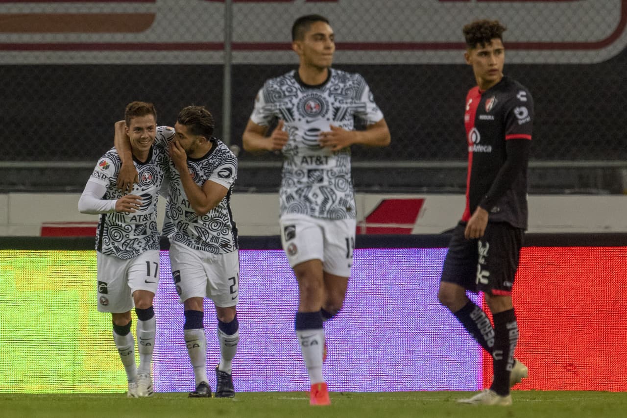 Córdova y Henry Martín no habían entrenado el penal