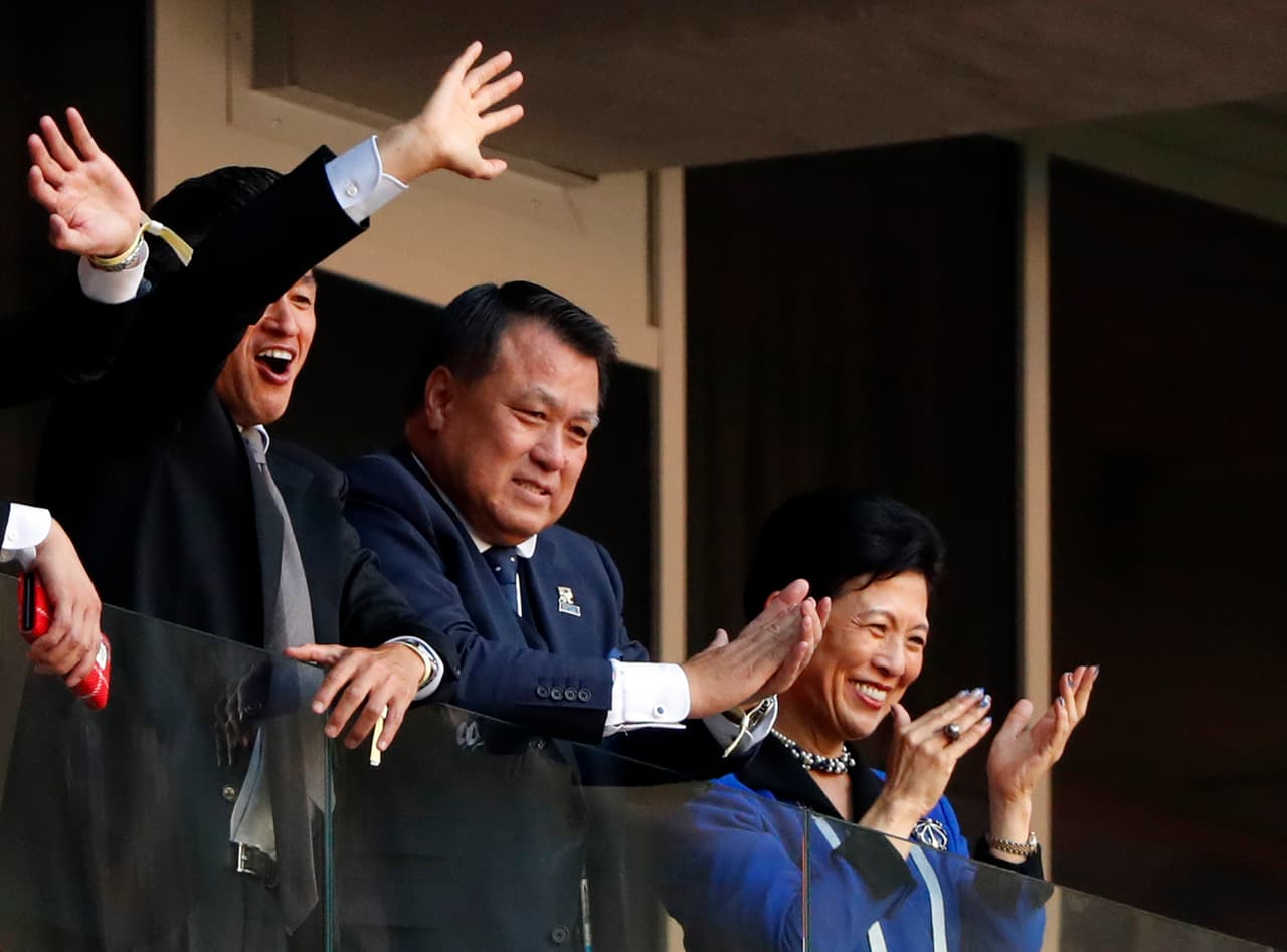 Ese hecho sucedió en el mismo escenario en el que estaba la princesa Hisako Takamado, presidenta honoraria de la Asociación de Fútbol de Japón y primera de su familia en visitar Rusia.