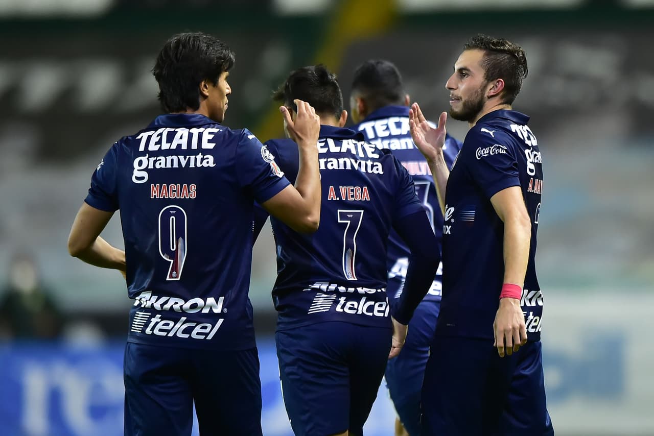 Con goles de Jesús Sánchez, José Macías y Alejandro Mayorga, Chivas vence 1-3 a León de visita y se adueña de los puntos. Chivas avanza hasta la posición número 11 y León se queda en el sótano con la quinceava plaza con cuatro unidades.