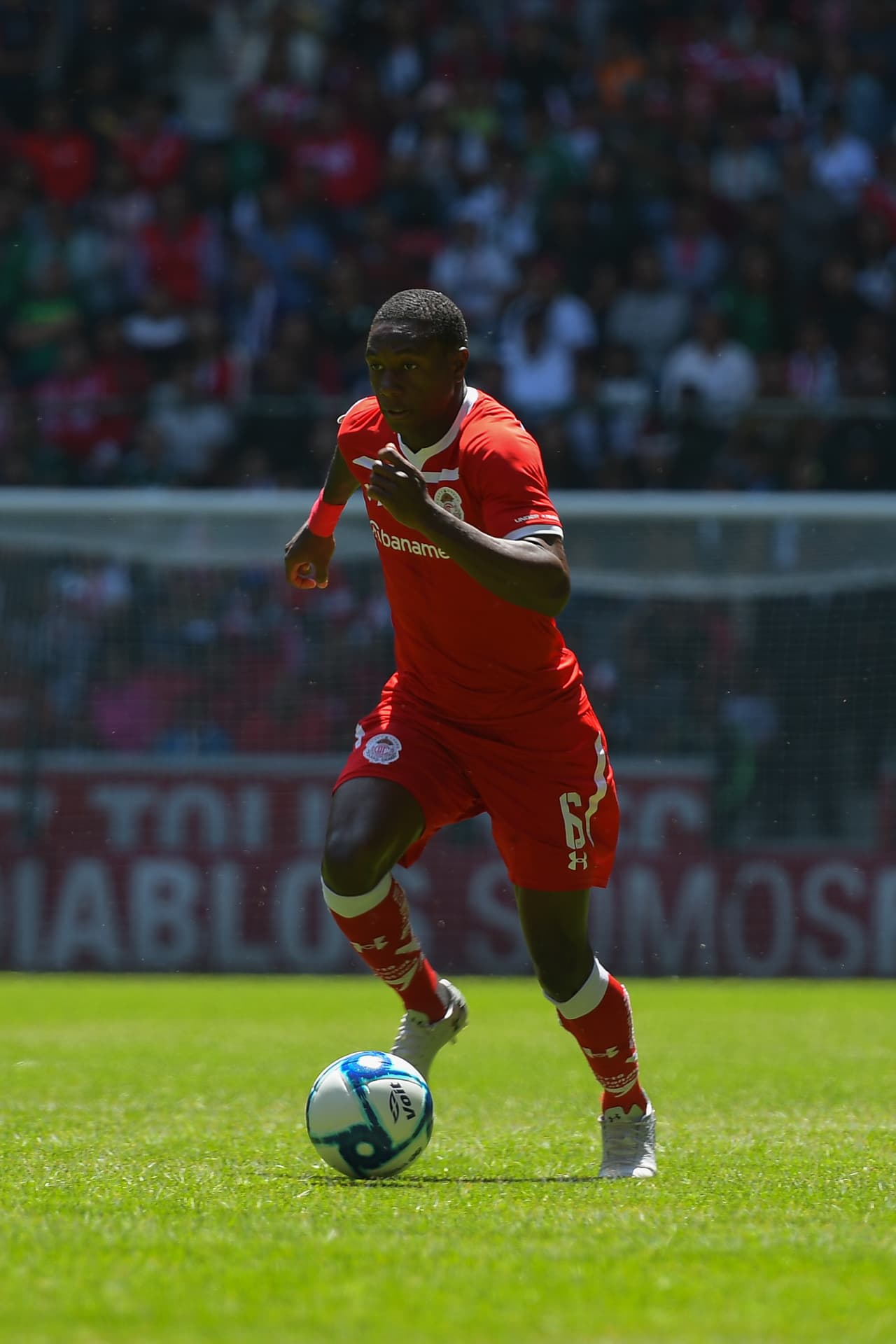 Aníbal Chalá llegó Toluca procedente de la Liga de Quito para reforzar la lateral izquierda a solicitud expresa de Ricardo La Volpe.