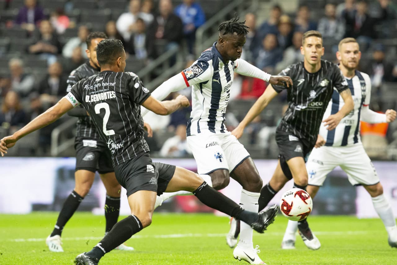 Gallardo (8’), Janssen (65’) y Layún (73’) fueron los verdugos de la noche. La siguiente ronda recibirán a Santos.