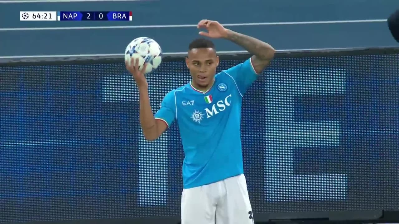 ¡TIRO ATAJADO! disparo por André-Frank Zambo Anguissa.