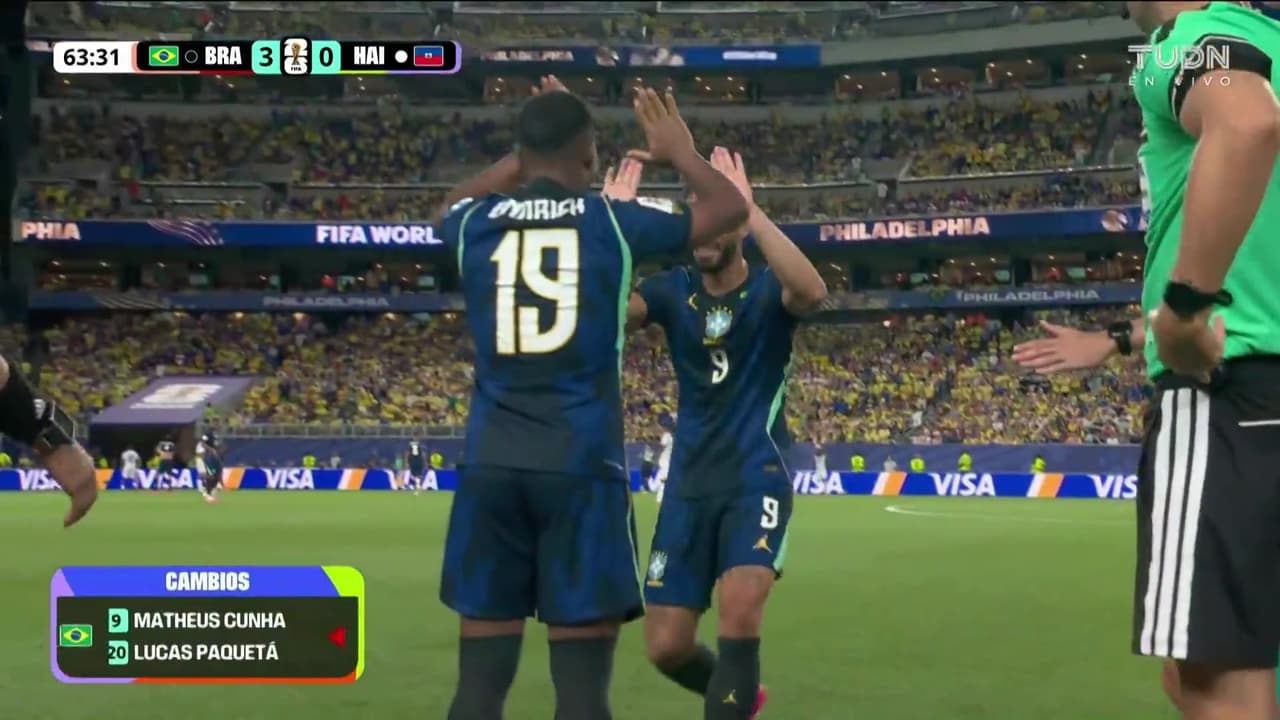 ¡Ovación para Endrick! El brasileño debuta en Copas del Mundo