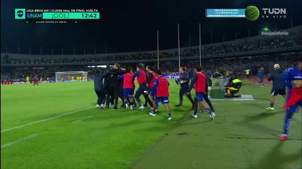 ¡Golazo de Pumas! Nathan Silva gana el salto y de cabeza pone el 2-0