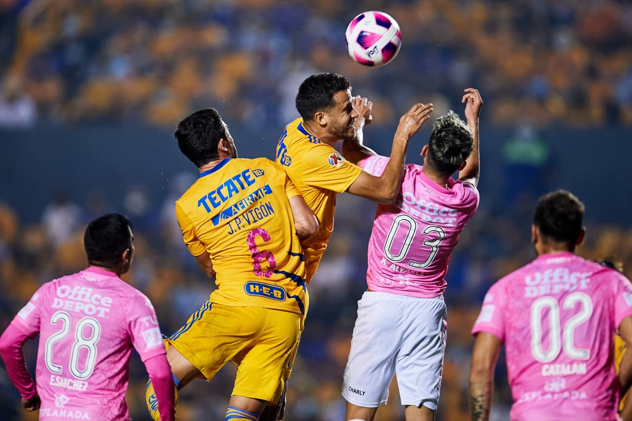 Luis Quiñones, Nico López y Juan Pablo Vigón fueron los responsables de la goleada de Tigres 3-0 sobre Pachuca.