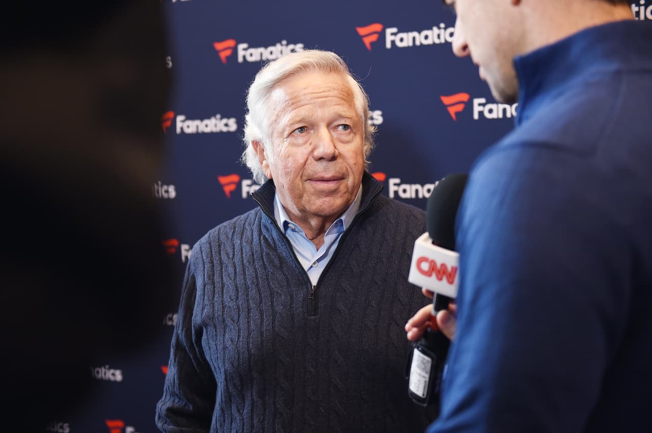 2. Robert Kraft (Dueño de los New England Patriots) - 6,2 miles de millones de dólares
