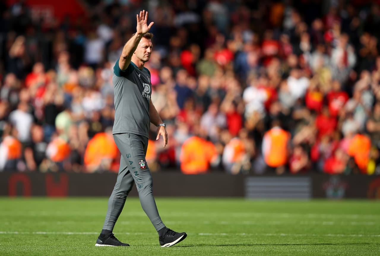 El Liverpool venció 2-1 con goles de Firmino y Mané al Southampton.