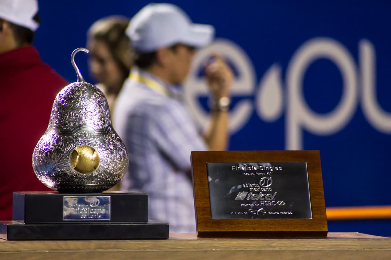 Con la participación de figuras como Novak Djokovic, Rafael Nadal, Marin Cilic y Juan Martín del Potro, el Abierto Mexicano de Tenis tuvo su mejor torneo varonil en el bello puerto de Acapulco. El estadounidense Sam Querrey se coronó en el certamen de caballeros, mientras que la ucraniana Lesia Tsurenko hizo lo propio en el femenino.
