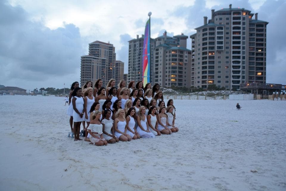 Mira a las bellezas de los New Orleans Saints durante su shooting para el Calendario 2016 (Fotos por Alex Restrepo y Ashley Amoss / New Orleans Saints).