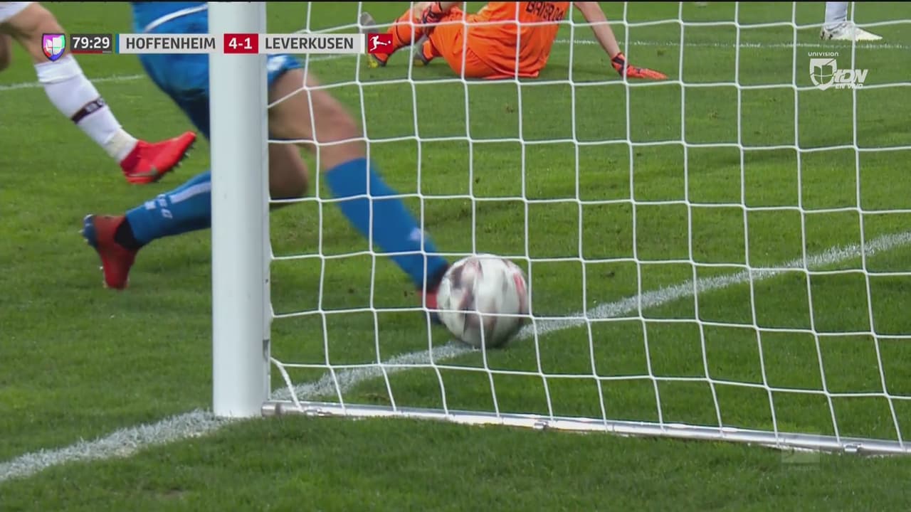 ¡Eso no se hace! Kramaric le quitó el ‘hat-trick’ a su compañero Belfodil