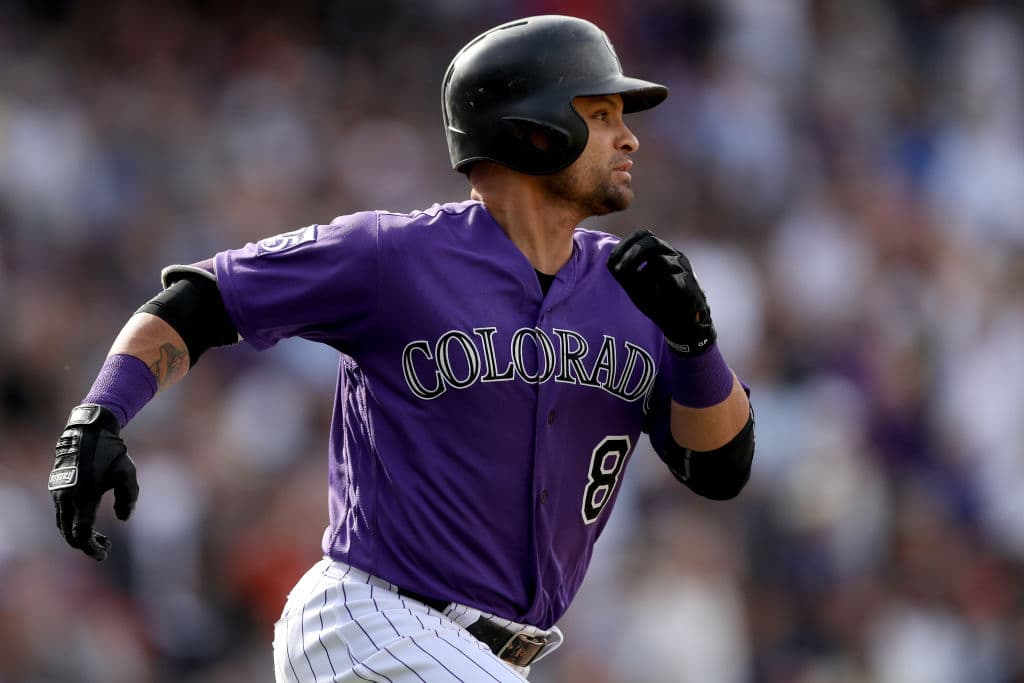 Con ventaja de 3-1 en la parte baja del séptimo capítulo Gerardo Parra se fue para la calle con jonrón solitario y ampliar a 4-1 la ventaja. Colorado cierra ante Washington la temporada regular.