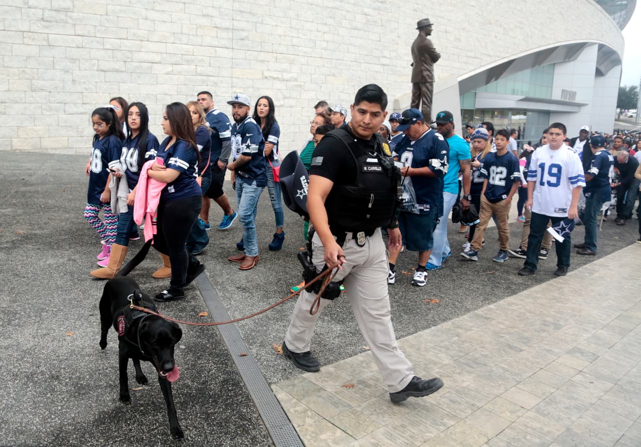 La jornada del Día de Acción de Gracias, que abrió la Semana 12 NFL, es un clásico que los fans no pueden dejar pasar. ¡Checa cómo lo disfrutaron!