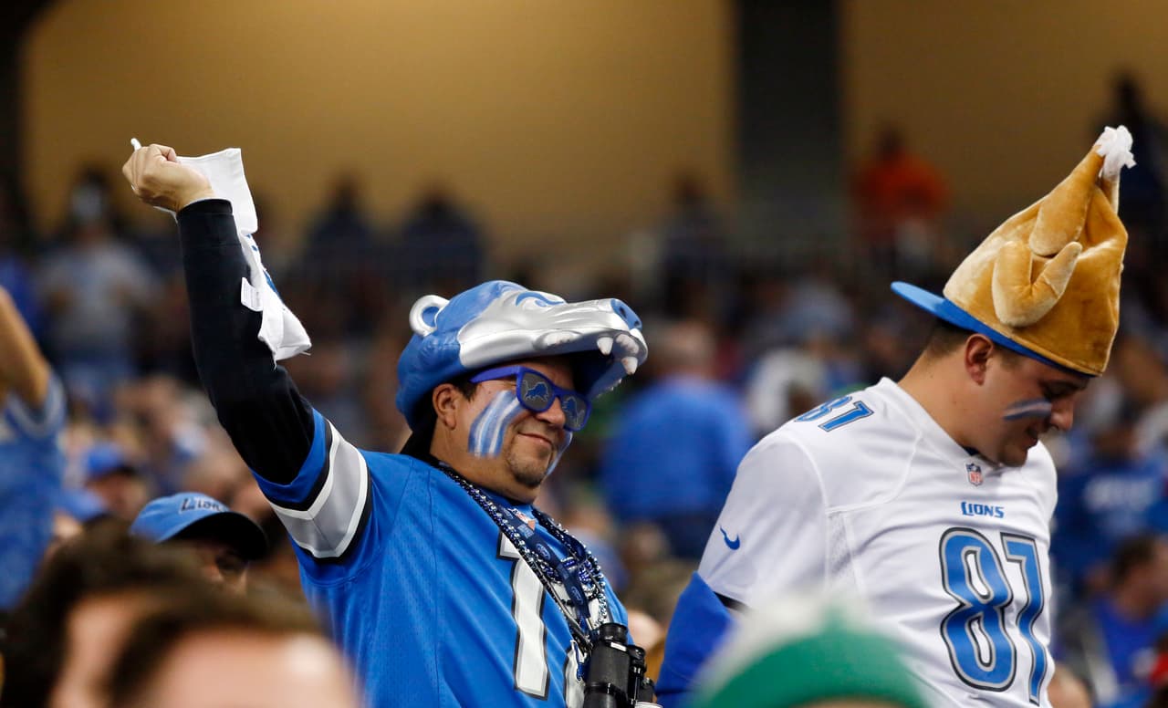 La jornada del Día de Acción de Gracias, que abrió la Semana 12 NFL, es un clásico que los fans no pueden dejar pasar. ¡Checa cómo lo disfrutaron!