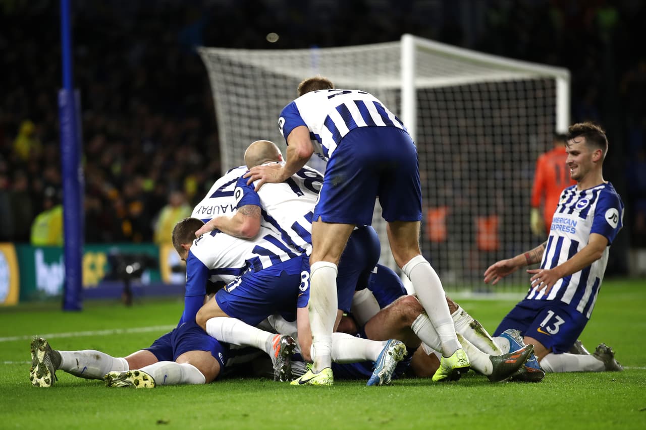 Wolverhampton logra empatarle al Brighton and Hove Albion, quienes remontaron en menos de un minuto. Raul Jimenez dio una espectacular asistencia y tuvo presencia 85 minutos del partido. Wolves se colocan en el sexto lugar de la tabla.