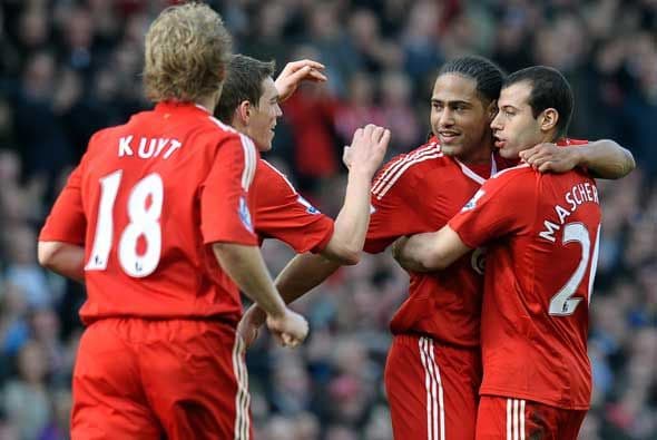 Glen Johnson completó los goles marcados en el duelo y el Liverpool ganó por 3-0.