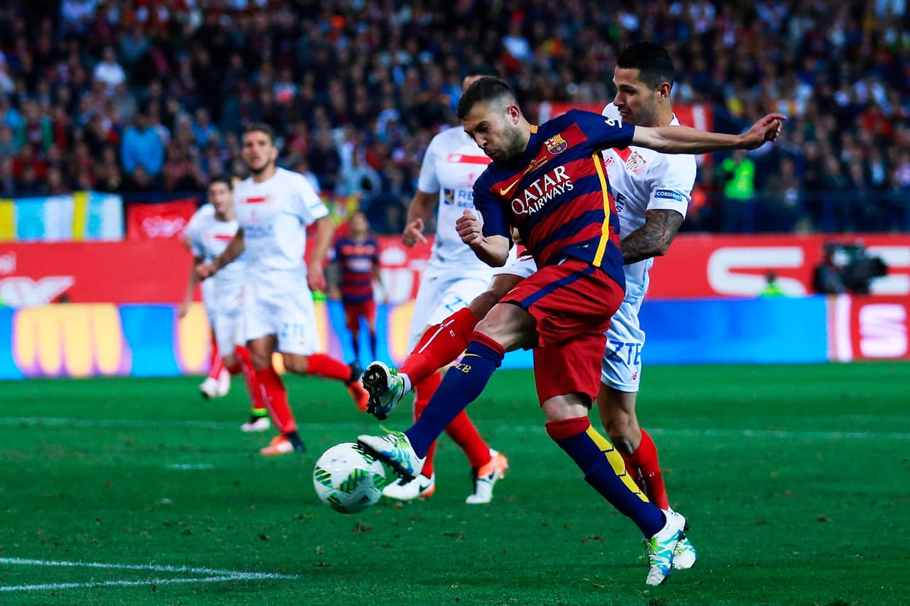 Y apenas en el minuto seis del primer tiempo extra, Messi sacó una pincelada y dejó solo a Jordi Alba para que Barcelona marcara el primero del partido.