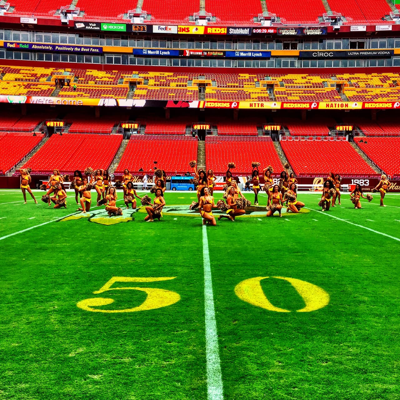 Las bellezas del emparrillado se lucieron en la Semana 2. Checa las mejores tomas de estas lindas y sexys porristas de la NFL.