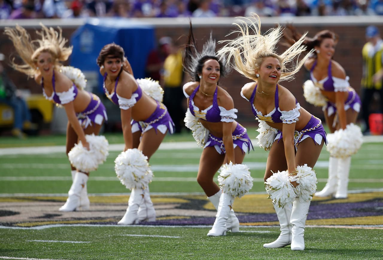 Las bellezas del emparrillado se lucieron en la Semana 2. Checa las mejores tomas de estas lindas y sexys porristas de la NFL.