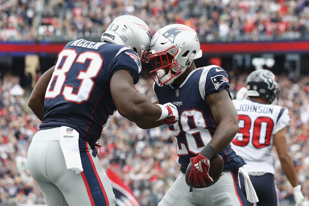 4) 
<b>New England Patriots</b>. Tom Brady tuvo un día más en la oficina con un juego sólido, mientras la defensa de los campeones de la AFC mantuvo a raya a los Texans. Un buen debut, con triunfo obligado.