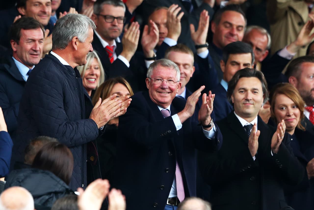 Pues bien, luego de varios meses de extremos cuidados, Sir Alex regresó al Old Trafford este sábado para ver de nuevo al equipo de sus amores.
