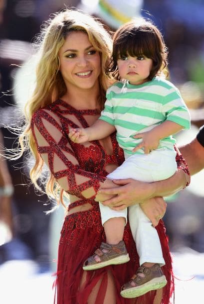 La mamá orgullosa con su bebé. Mira aquí los videos más chismosos.