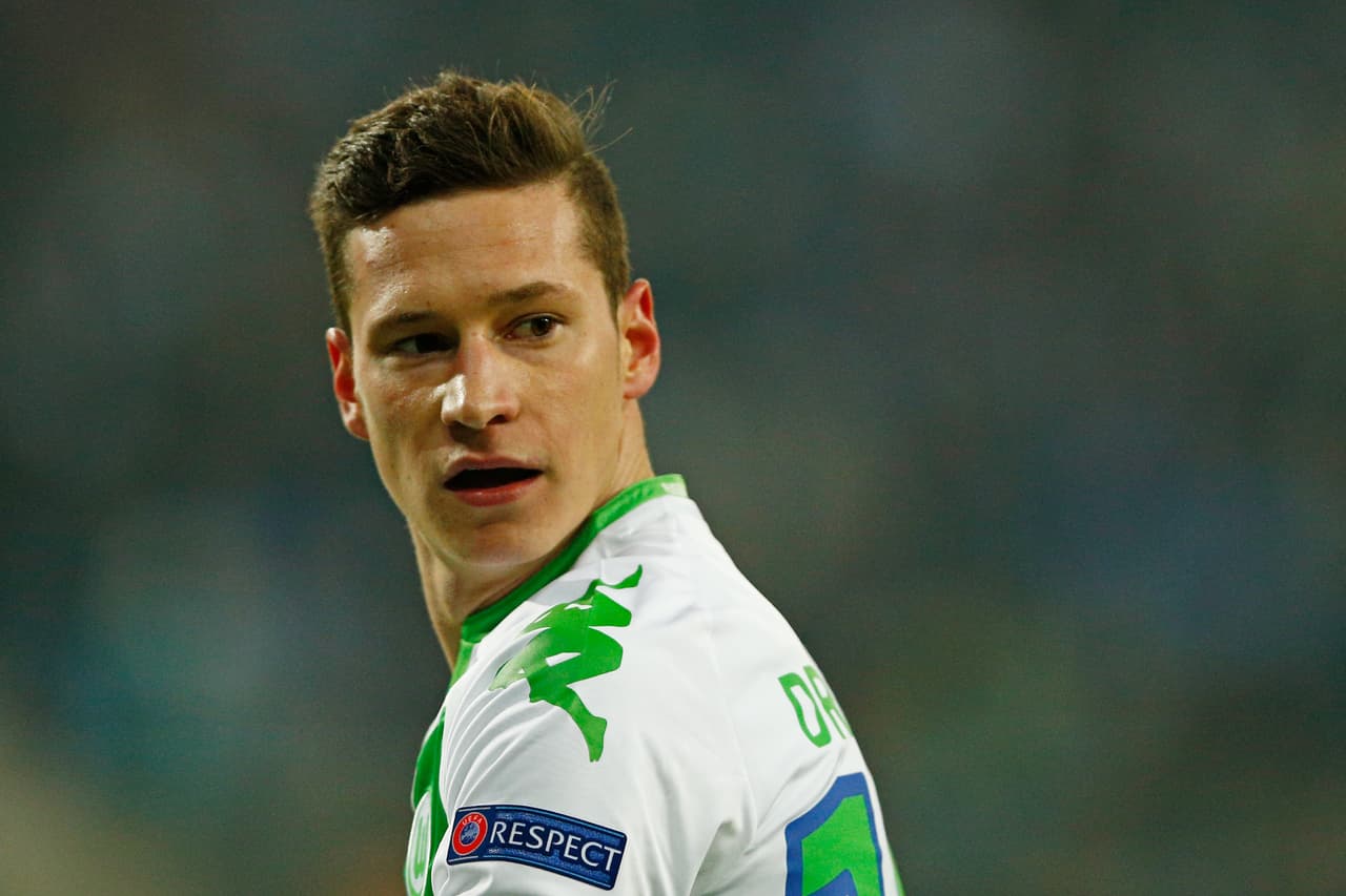 El Wolfsburgo descarta la salida de Julian Draxler, pretendido por Arsenal y la Juventus