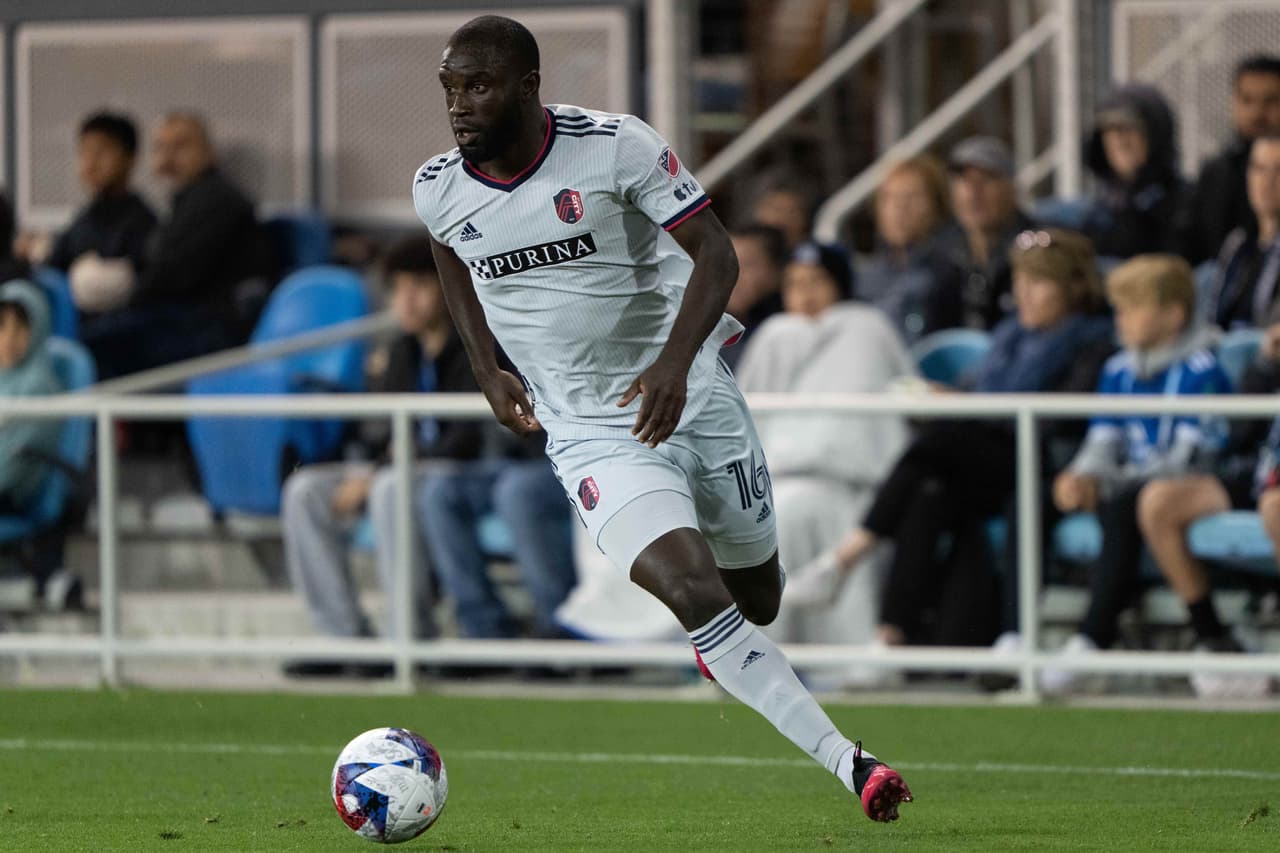 Delantero - SAMUEL ADENIRAN (St. Louis CITY SC)