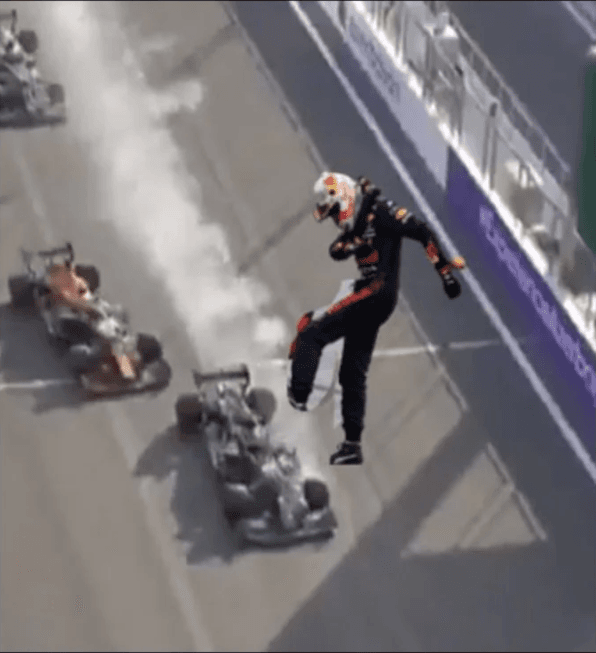 Tras el accidente de Max Verstappen de Red Bull, el mexicano 'Checo' Pérez se lleva su segundo podio en toda su carrera y los memes no perdonaron.