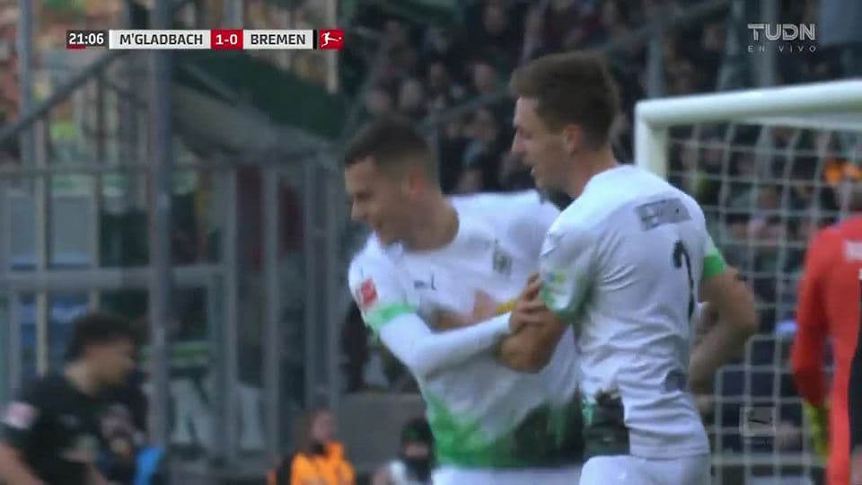 ¡GOOOL! Patrick Herrmann anota para Borussia Mönchengladbach