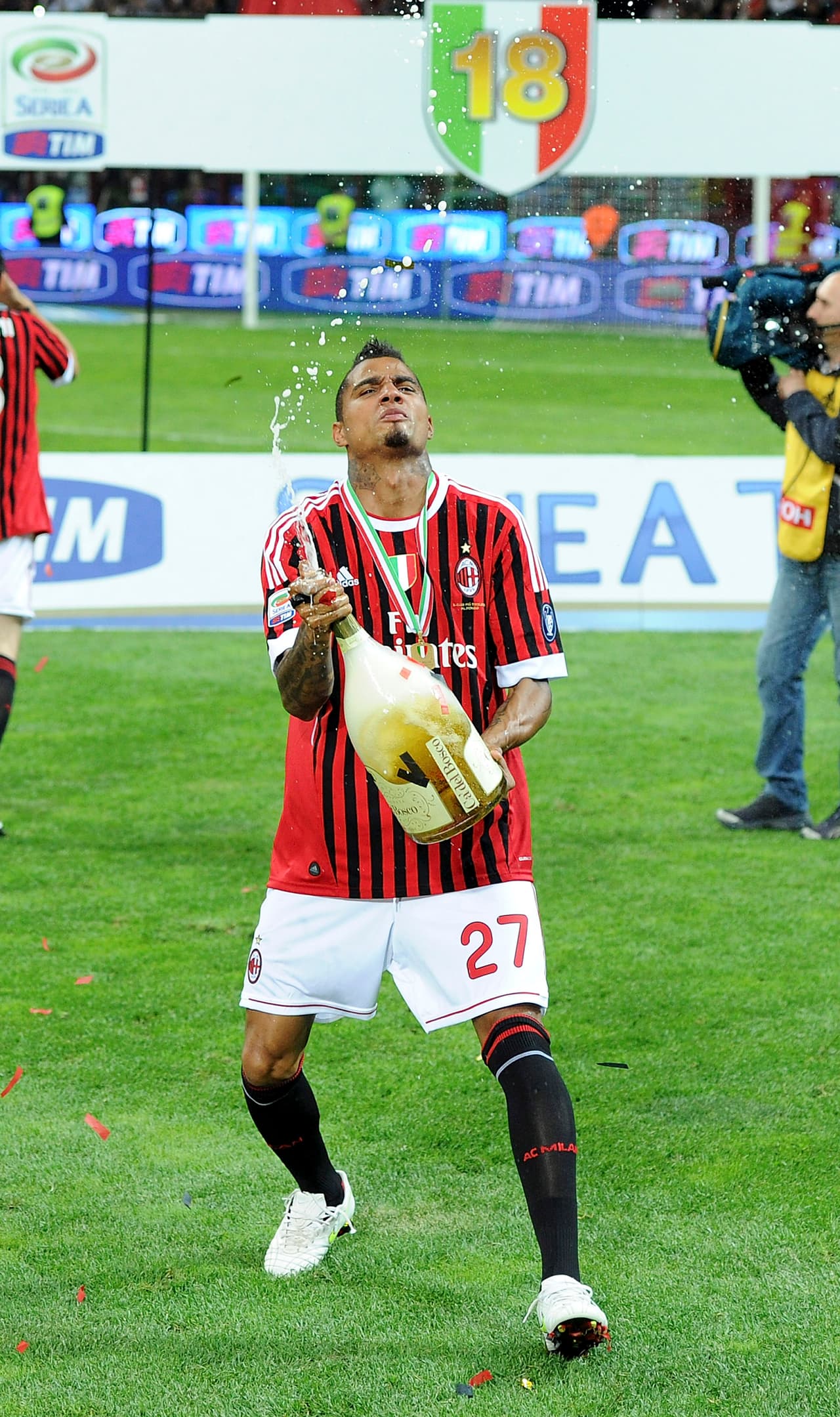 Boateng ha sido campeón de la Football League Cup con Tottenham en 2008, de Serie A y Supercopa de Italia con Milán en 2011 y de la mencionada Copa en Alemania en 2018. Sin embargo, su paso por España fue influyente para su llegada al Barcelona.