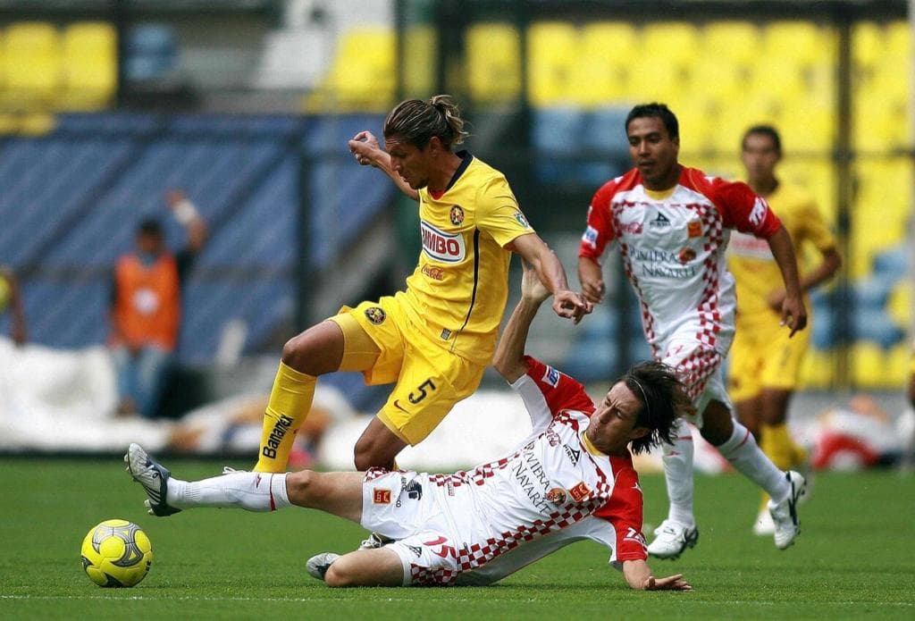 Al minuto 25, Tecos se hacía notar en la pizarra y se adelantaba con un gol desde los once pasos de Carlos Morales.