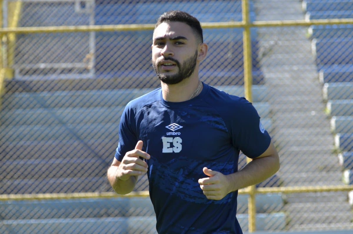En El Salvador vuelve a estar convocado el lateral de Seattle Sounders FC Alex Roldán. 'La Selecta' tendrá como rival a Panamá el jueves por la noche.