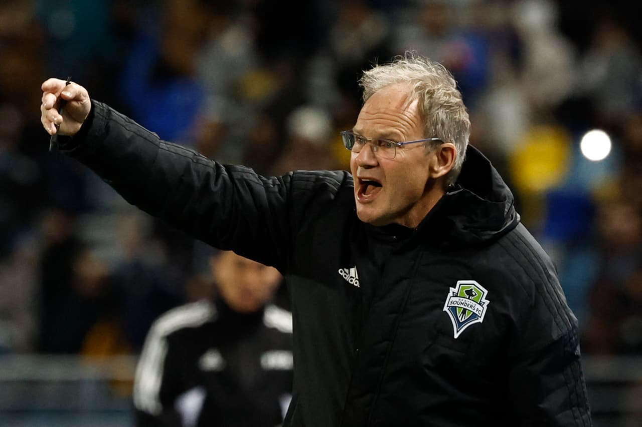 Un gol a dos minutos del final de Mohamed Afsha terminó por darle el triunfo al Al Ahly 0-1 ante Seattle Sounders; Al Ahly disputará la semifinal del Mundial de Clubes contra el Real Madrid el próximo miércoles.