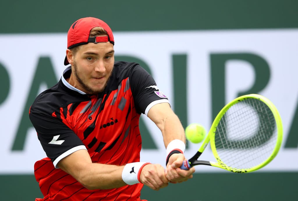 El joven alemán Jan-Lennard Stuff se encargó de dar la gran campanada del día, y quizás del torneo tras medirse a su compatriota Alexander Zverev.