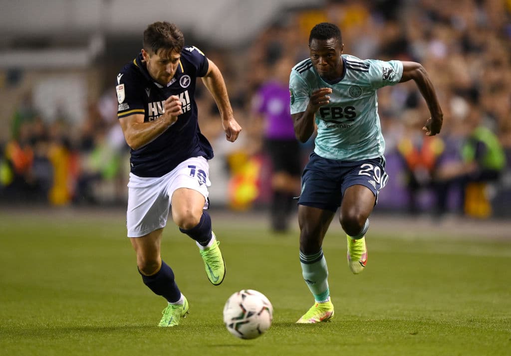 Leicester City obtiene victoria como vistiante sobre Millwall 2-0 con goles de Ademola Lookman (50') y Kelechi Iheanacho (88'), consiguiendo su pase a Octavos de Final de la EFL Cup.