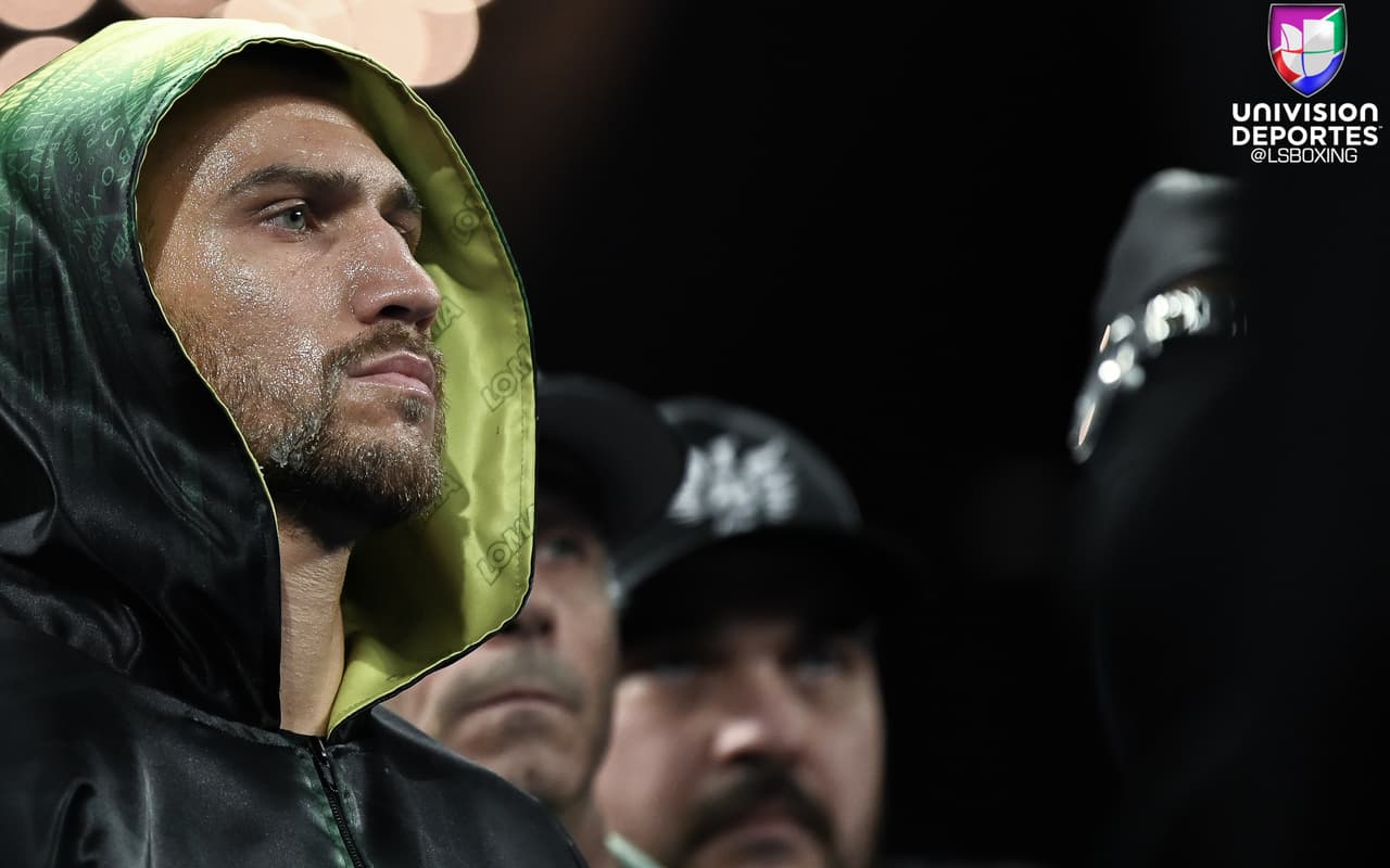 Vasiliy Lomachenko derrotó a un José Pedraza que le incomodó la pelea por momentos, pero que no pudo contrarrestar la velocidad e inteligencia de la 'Matrix'.