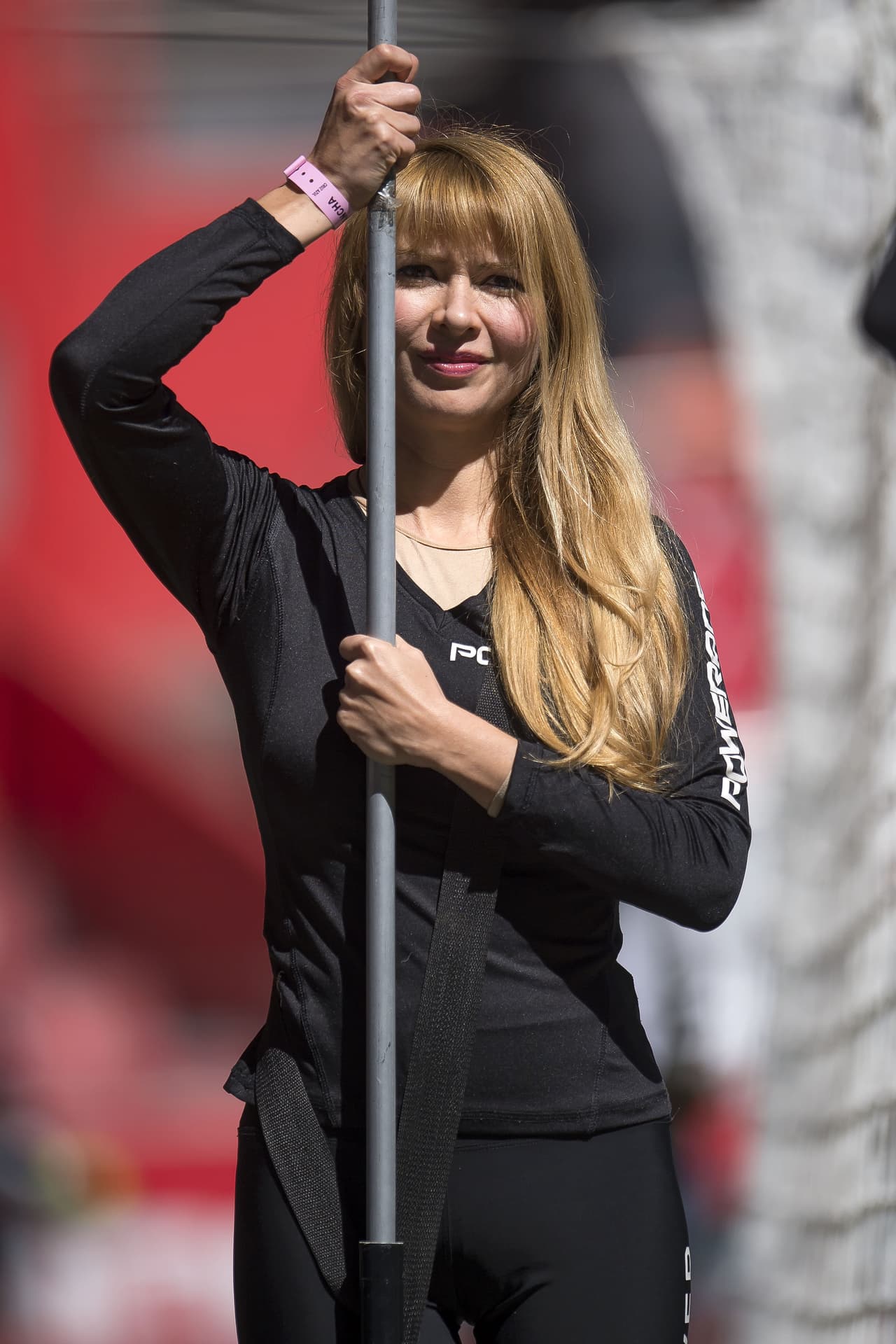 El colorido de los hinchas y de las animadoras en el estadio Nemesio Díez prendió la fiesta del partido entre Toluca y Cruz Azul por la Jornada 6 del Clausura 2019 de la Liga MX.