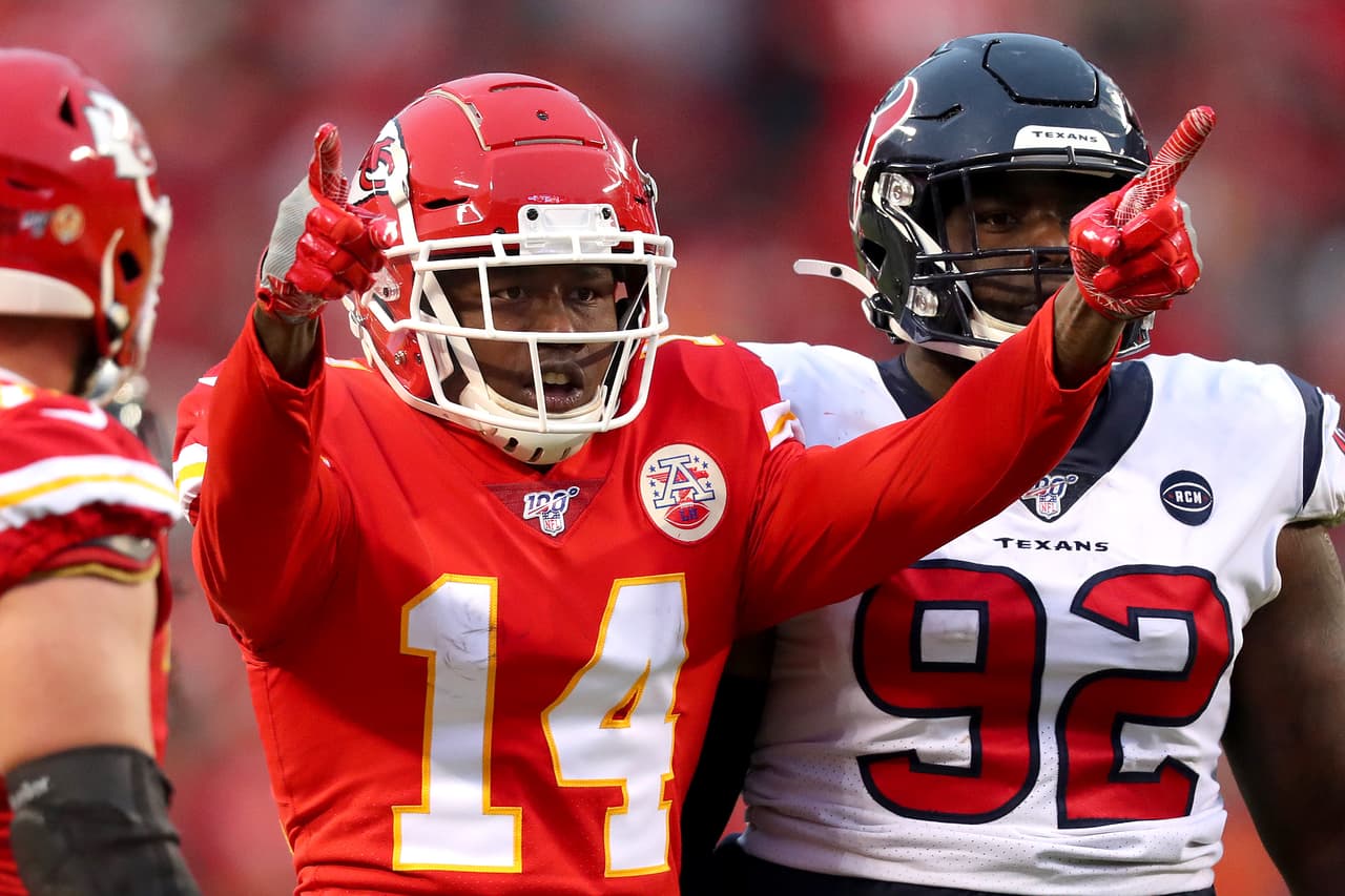 Kansas City regresa de un 0-24 en el primer cuarto y destroza a los Texans con un Mahomes imparble. con 5 touchdowns.