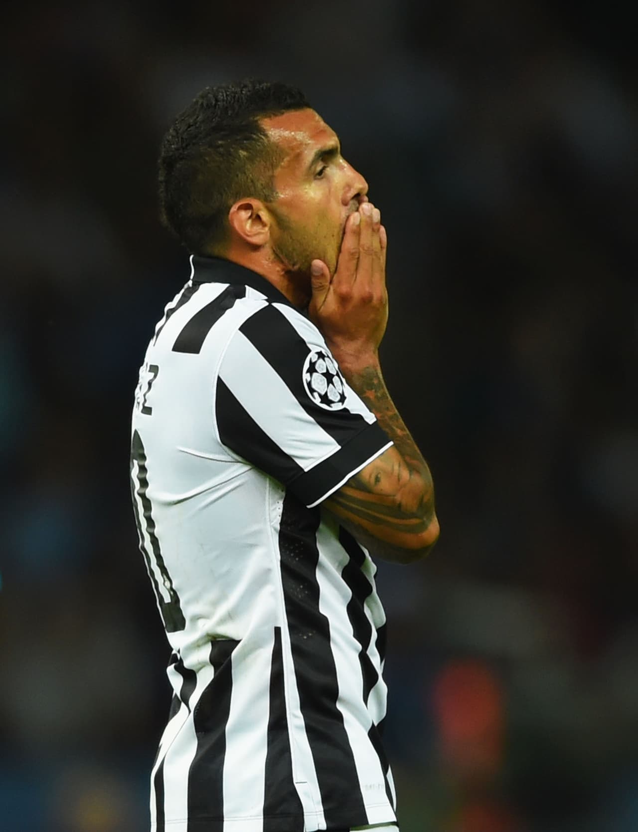 Tévez no podía creer que no aprovecharon los momentos en lo que tuvieron a Barcelona contra las cuerdas