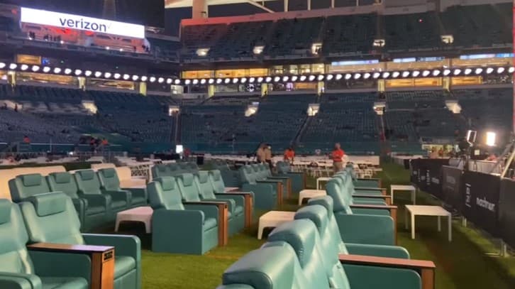 Así se preparó el Hard Rock Stadium para recibir el combate entre ‘Canelo’ y Yildirim.