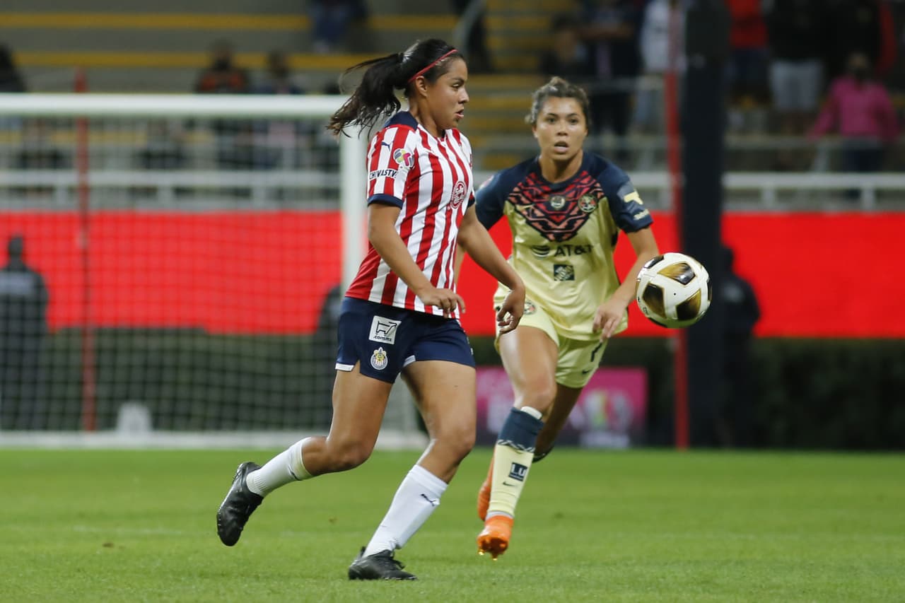 during the game Guadalajara vs America, corresponding to Quarterfinal second leg round match of Torneo Apertura Grita Mexico A21 of the Liga BBVA MX Femenil, at Akron Stadium, on December 06, 2021.
<br>
<br> durante el partido Guadalajara vs America, correspondiente al partido de vuelta de Cuartos de Final del Torneo Apertura Grita Mexico A21 de la Liga BBVA MX Femenil, en el Estadio Akron, el 06 de diciembre de 2021.