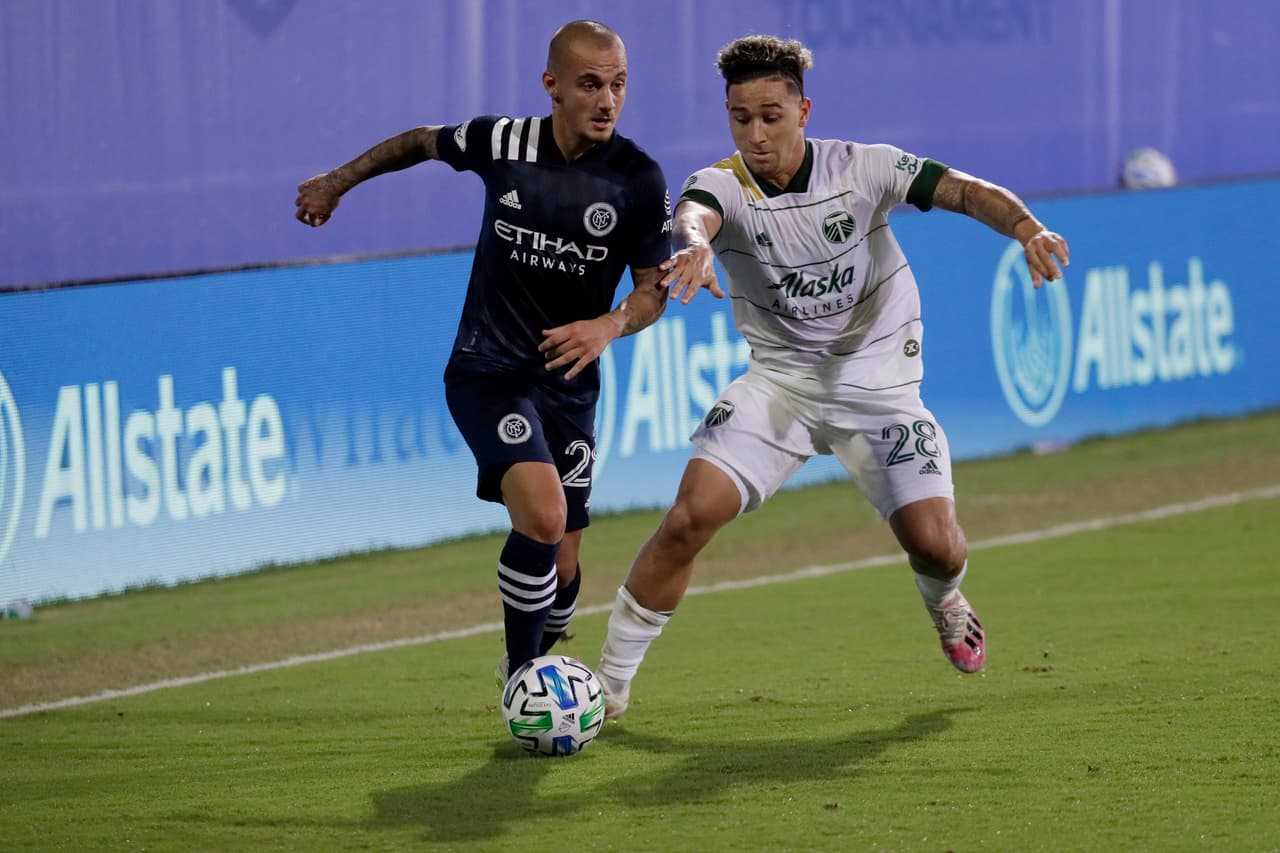 New York City FC 1-3 Portland Timbers | Jesús Medina abrió el marcador para los locales por la vía penal. Sebastián Blanco (43’) hizo el empate antes de concluir la primera mitad. Diego Valeri (65’) dio la vuelta al marcador y Andy Polo (76’) selló el triunfo.