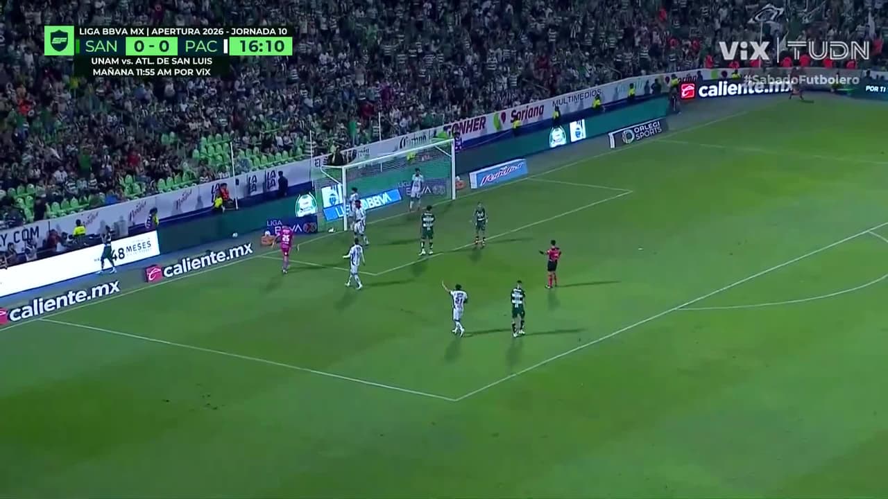 ¡De nueva cuenta Carlos Moreno es factor en su portería!