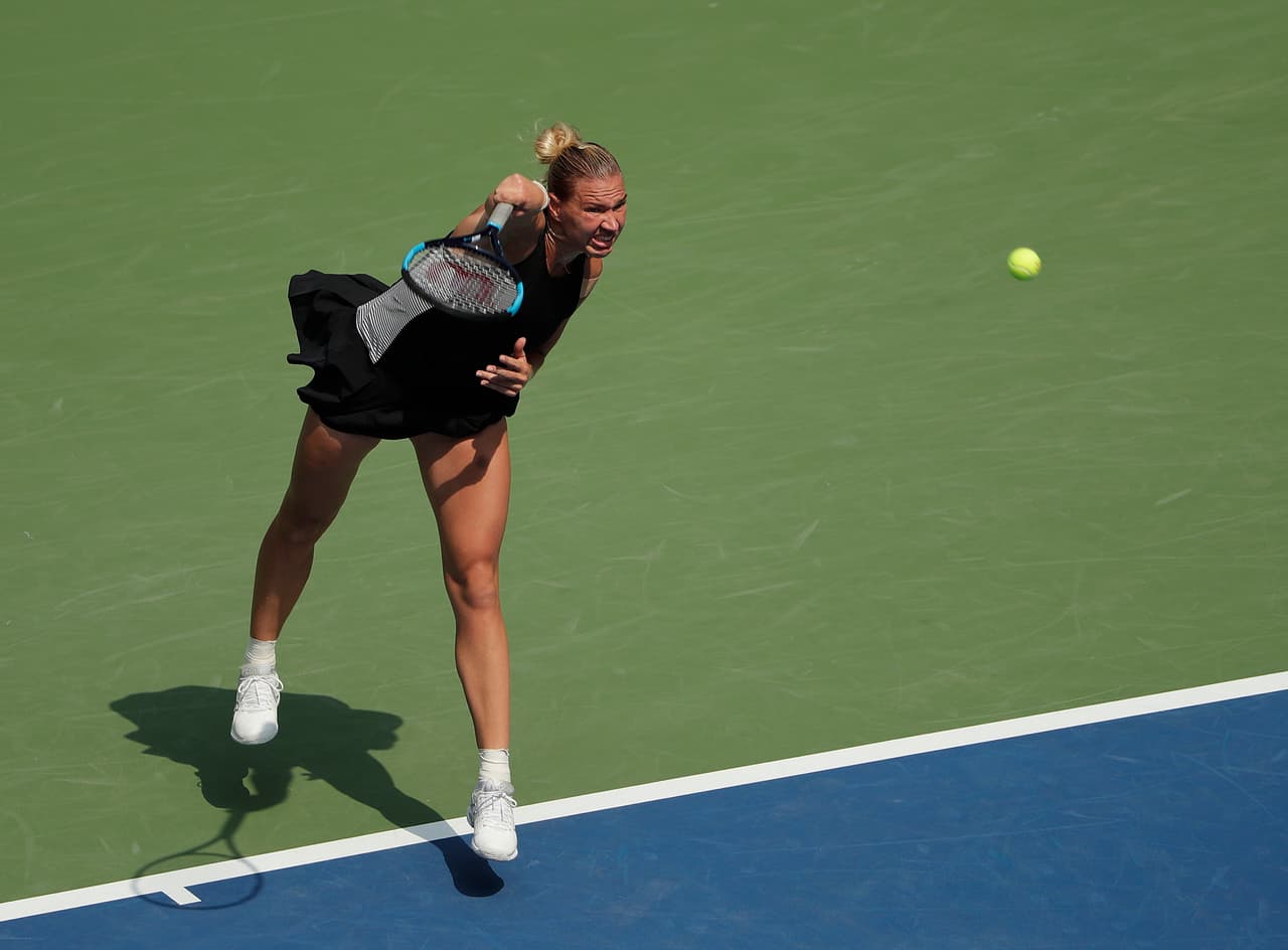 Kanepi rompió cinco de las siete oportunidades que tuvo para aprovechar la inseguridad de Halep en el saque y su peor versión de inconsistencia en su juego.