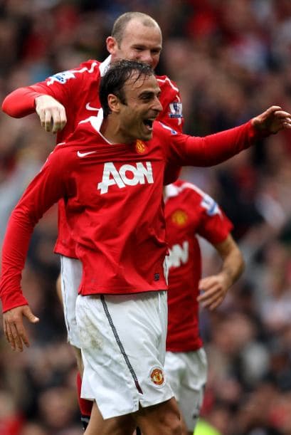 La victoria del Manchester United en el 'derby' de Inglaterra y los triunfos de Chelsea y Manchester City cerraron la fecha 5 de la Liga Premier.